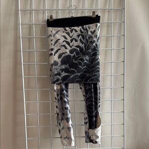 Animal Print Black and White Patterned Leggings with skirt size xs
